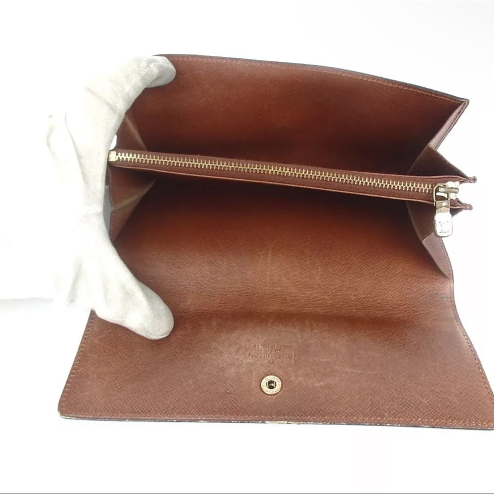 AUTH LOUIS VUITTON Monogram Long Leather Wallet - Picture 5 of 8